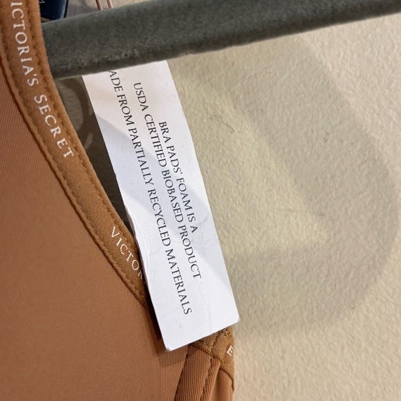 VICTORIA’S SECRET Sz 34C T-Shirt Collection Padded Adjustable Bavk Straps NEW - Picture 4 of 13